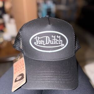 Authentic NWT Von Dutch Black and White Logo Cap